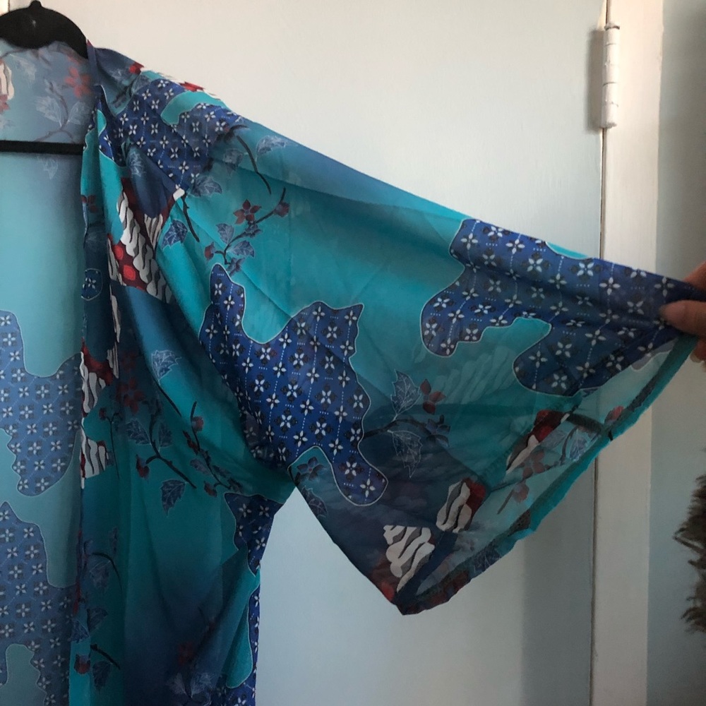 NEW Stunning Tribal Sakura Blue Floral Boho Kimono - Picture 8 of 8